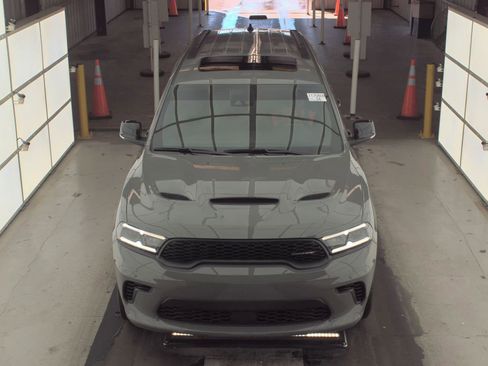 Used 2024 Dodge Durango GT image 3