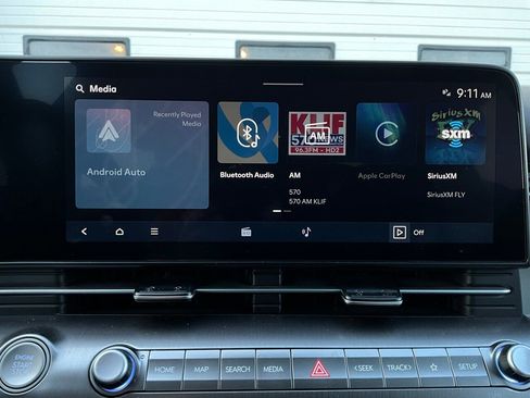 Used 2025 Hyundai Kona SEL image 32