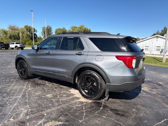 Used 2023 Ford Explorer XLT w/ Class IV Trailer Tow Package AWD/4WD image 4