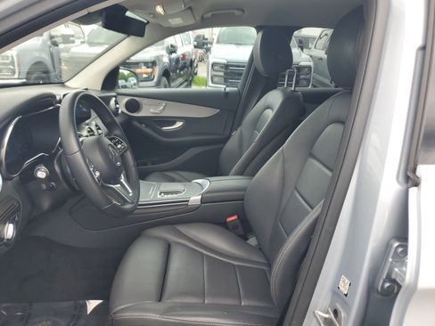 Used 2022 Mercedes-Benz GLC 300 image 11