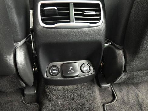 Used 2022 Hyundai Santa Fe Limited w/ Cargo Package FWD image 16