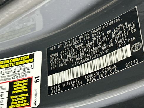 Used 2025 Toyota Camry LE image 12