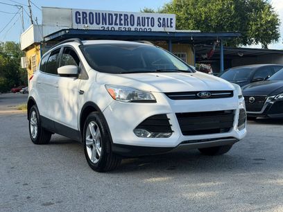 Used 2016 Ford Escape SE w/ Equipment Group 201A
