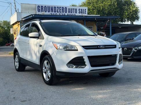 Used 2016 Ford Escape SE w/ Equipment Group 201A FWD image 1