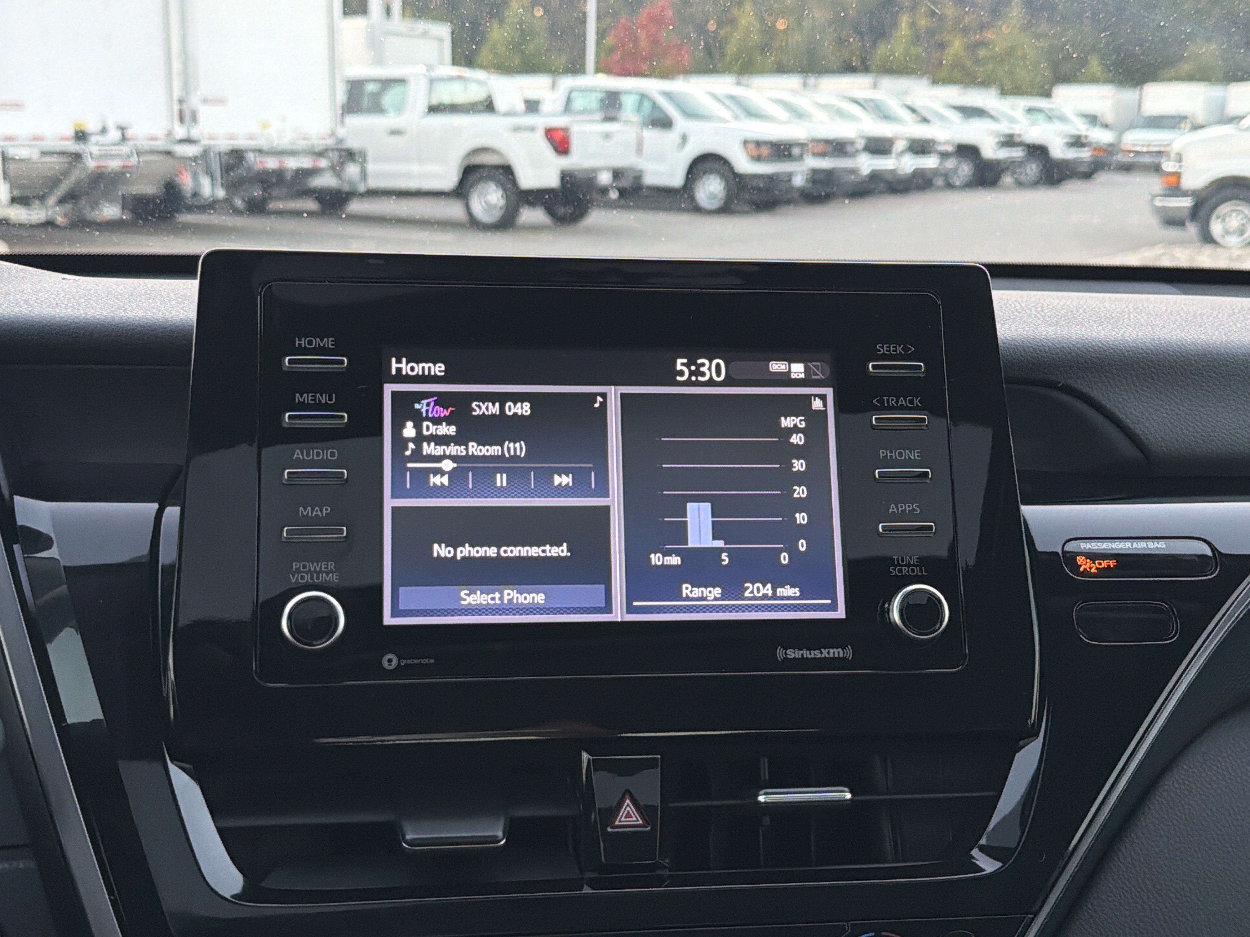 Used 2024 Toyota Camry SE w/ Convenience Package FWD image 23