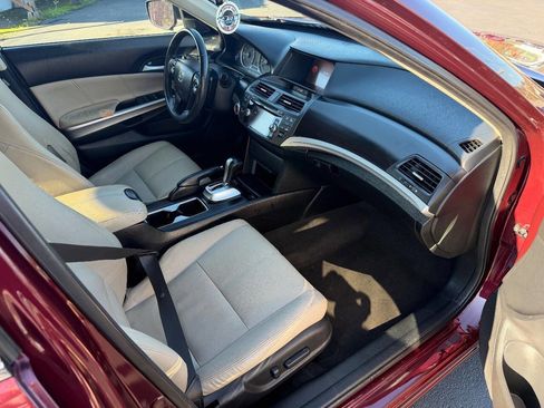 Used 2013 Honda Crosstour EX-L image 23