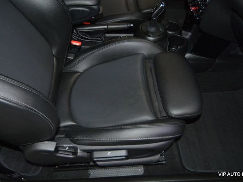 Used 2022 MINI Cooper S w/ Premium Package image 16