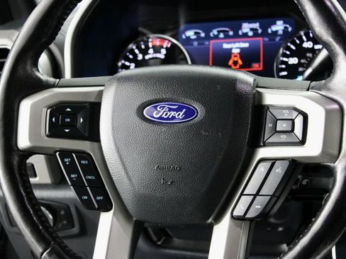 Used 2022 Ford F350 Lariat w/ Chrome Package image 36