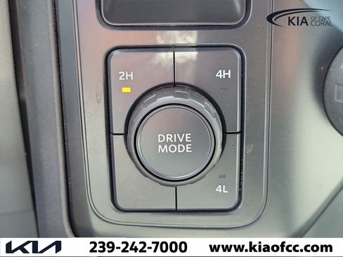 Used 2025 Ford F250 XL AWD/4WD image 30