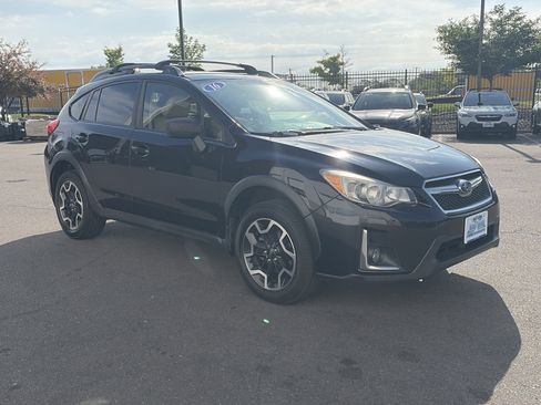 Used 2016 Subaru Crosstrek 2.0i Premium AWD/4WD image 3
