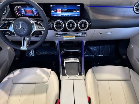 New 2026 Mercedes-Benz GLA 250 4MATIC image 12