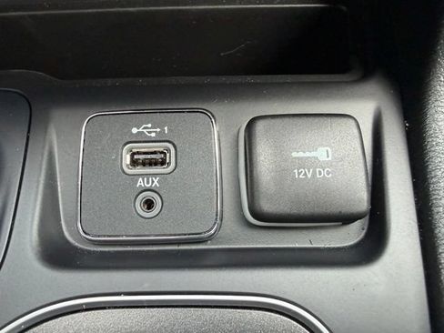 Used 2023 Jeep Cherokee Trailhawk w/ Sun & Sound Group AWD/4WD image 24