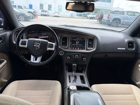 Used 2011 Dodge Charger Rallye RWD image 5