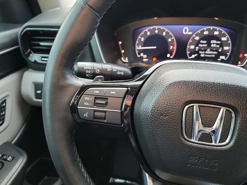 Used 2023 Honda Pilot Elite image 15