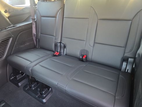 Used 2021 Chevrolet Tahoe LT AWD/4WD image 21