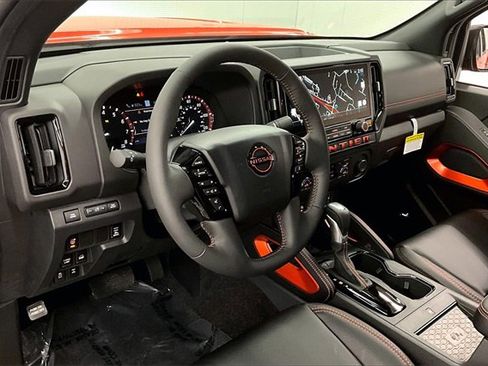 New 2025 Nissan Frontier PRO-4X w/ Pro Premium Package image 6