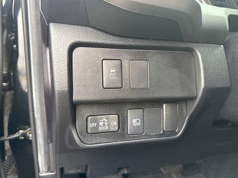 Used 2022 Toyota Tacoma SR5 image 21