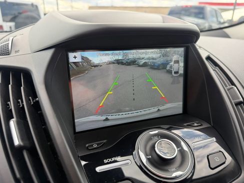 Used 2019 Ford Escape Titanium image 28