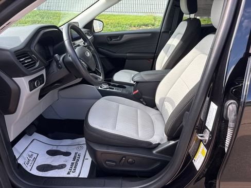 Used 2024 Ford Escape Active w/ Cold Weather Package FWD image 20