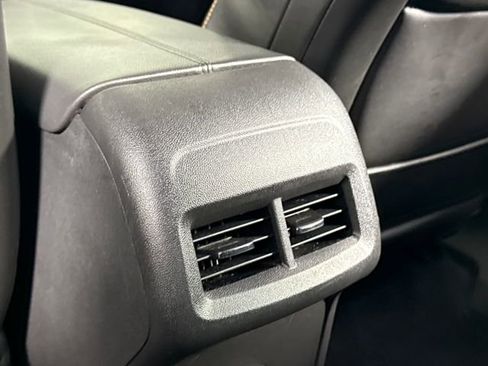 Used 2020 GMC Terrain SLT AWD/4WD image 25