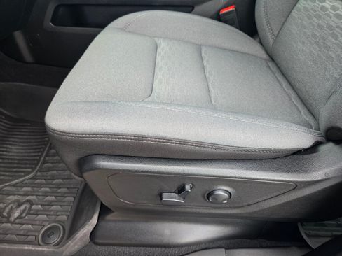 Used 2025 RAM 1500 Big Horn AWD/4WD image 9