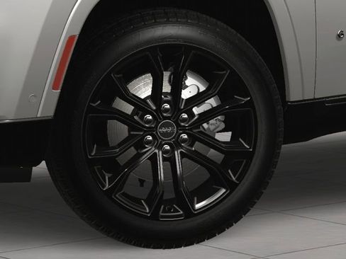 New 2025 Jeep Grand Wagoneer Series III w/ Quick Order Packagew 28T image 11