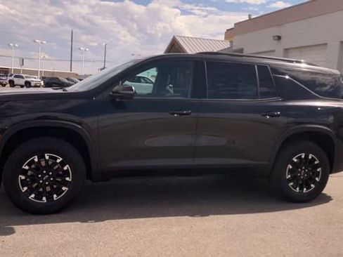 Used 2025 Chevrolet Traverse Z71 AWD/4WD image 6