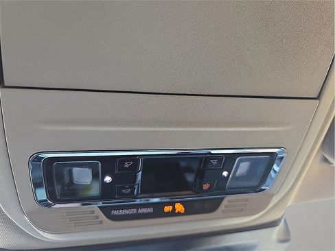 New 2026 Lincoln Corsair Premiere image 16