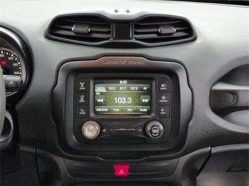 Certified 2016 Jeep Renegade Sport w/ Power & Air Group image 17