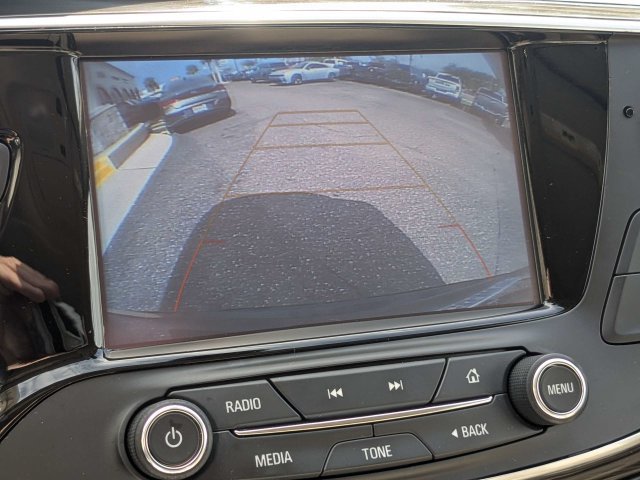 Used 2020 Buick Envision Essence FWD image 22
