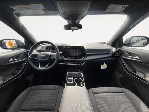 Used 2026 Chevrolet Equinox LT image 13