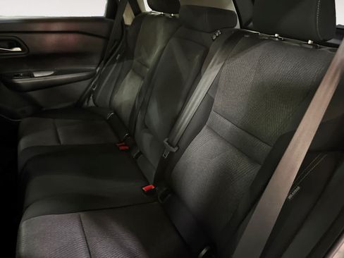 Used 2025 Nissan Rogue SV FWD image 20