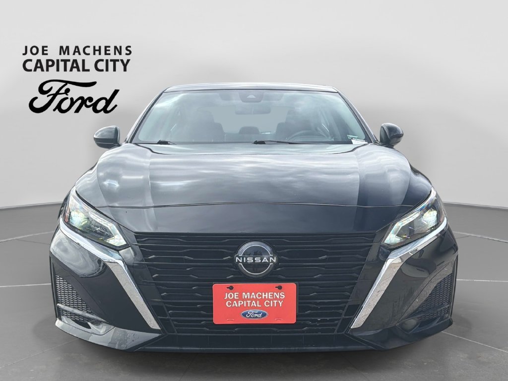 Used 2024 Nissan Altima 2.5 SV w/ SV Premium Package AWD/4WD image 10