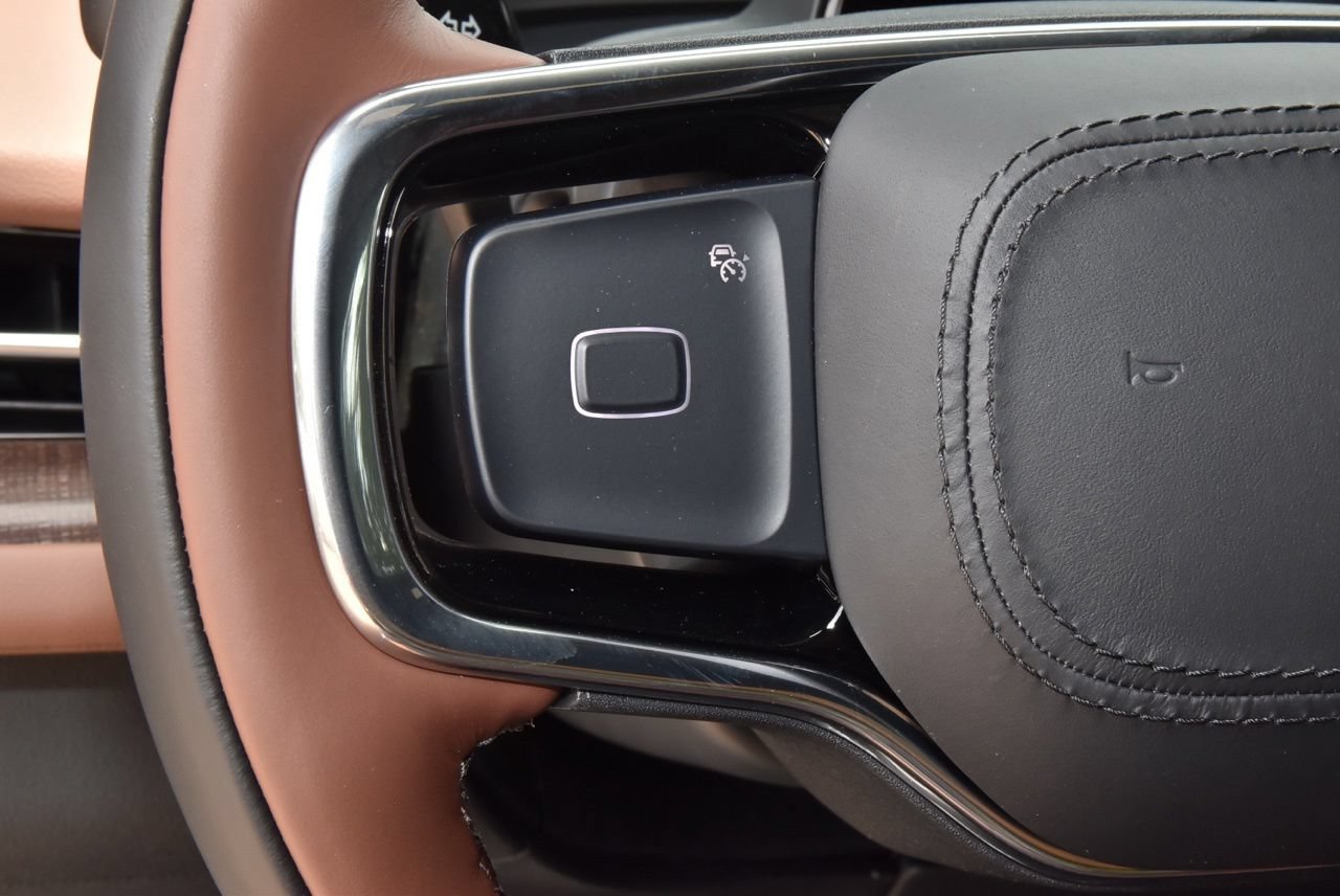 New 2026 Lincoln Navigator L Reserve AWD/4WD image 24