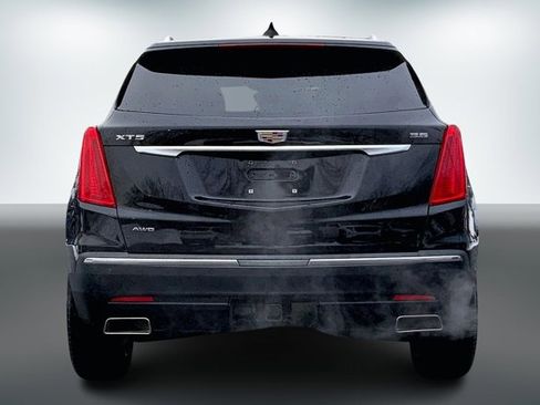 Used 2018 Cadillac XT5 Luxury image 3