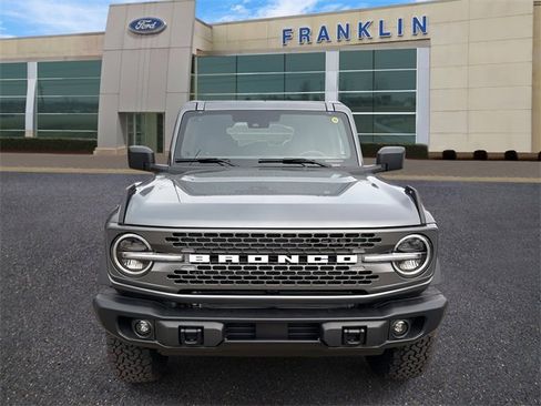 New 2025 Ford Bronco Badlands image 2