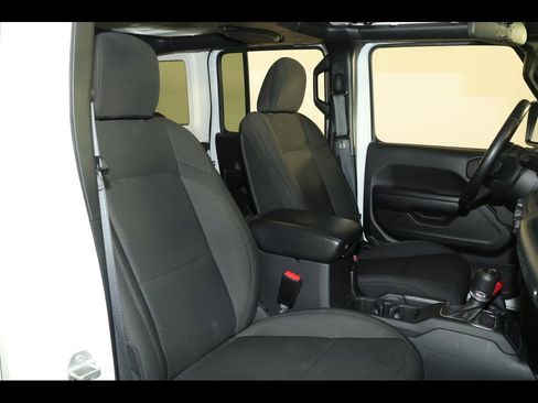Used 2021 Jeep Wrangler Unlimited Sport image 25