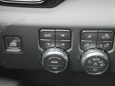 New 2026 GMC Sierra 1500 AT4 w/ AT4 Premium Package image 14