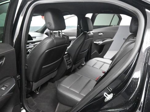 Used 2025 Cadillac XT4 Premium Luxury image 27