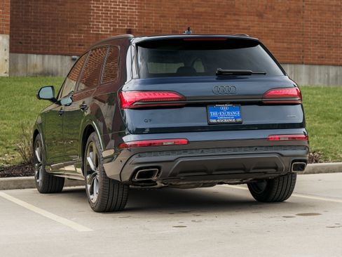 Used 2026 Audi Q7 3.0T Premium Plus w/ Premium Plus Package AWD/4WD image 5