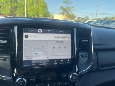 Used 2024 RAM 1500 Laramie image 10