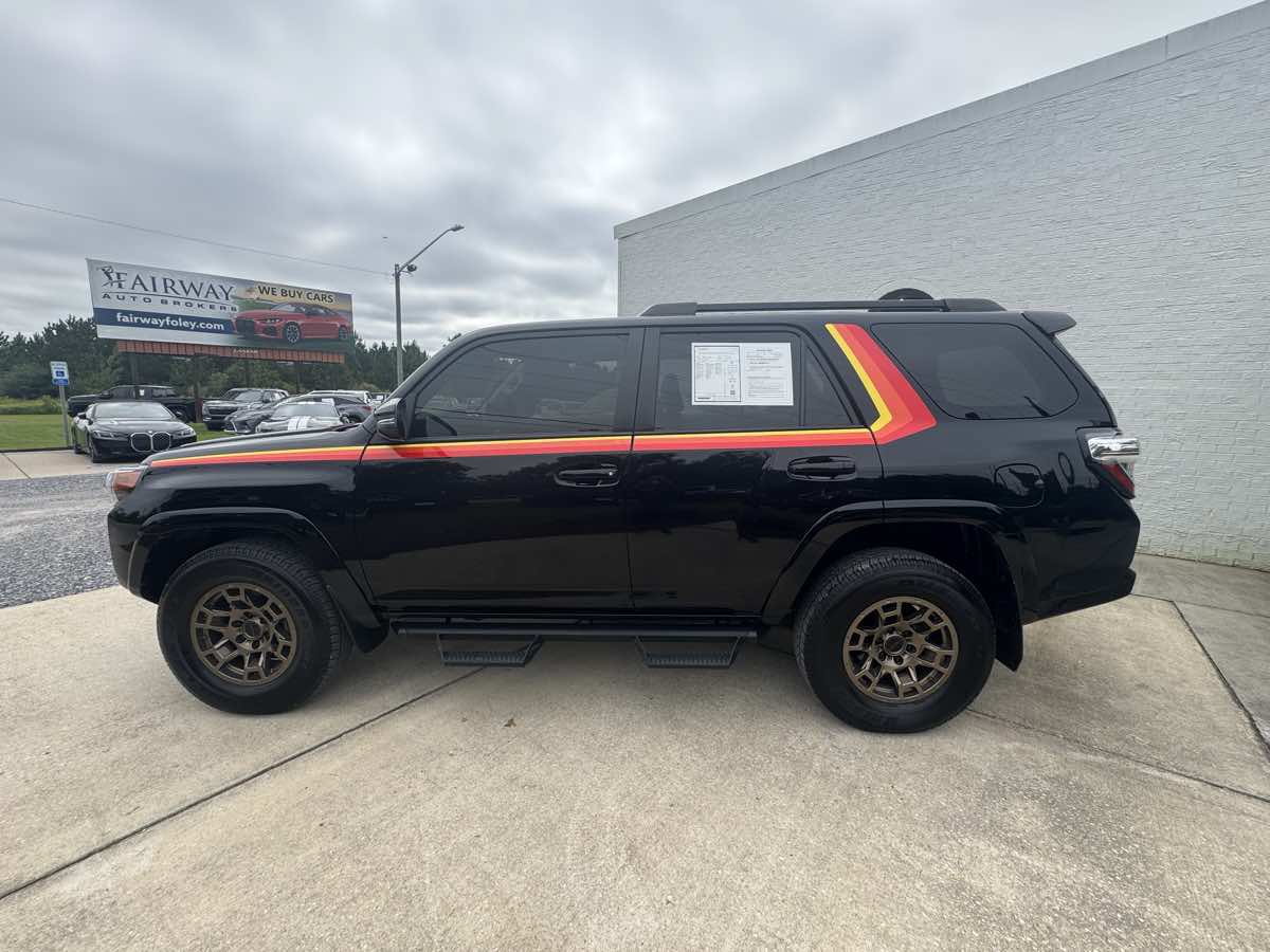 Used 2023 Toyota 4Runner 40th Anniversary SE AWD/4WD image 2