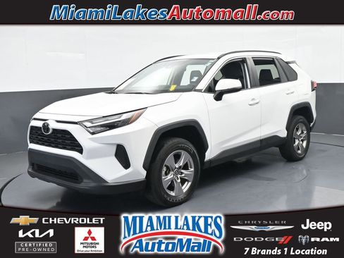 Used 2023 Toyota RAV4 XLE image 1