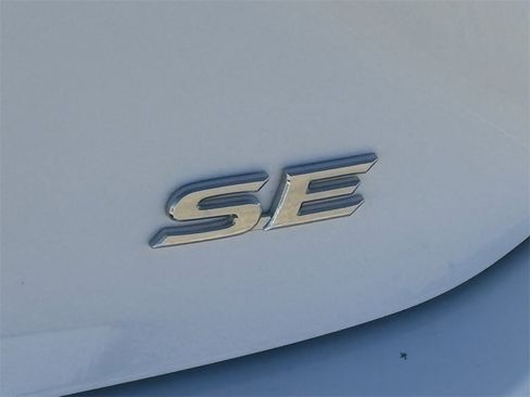 Certified 2026 Toyota Camry SE image 11