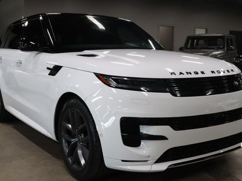 Used 2024 Land Rover Range Rover Sport Dynamic SE AWD/4WD image 7