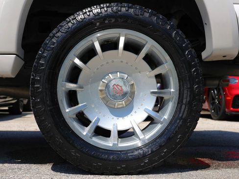 Used 2019 Ford F150 Lariat w/ Equipment Group 502A Luxury AWD/4WD image 89