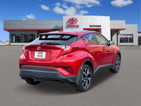 Certified 2021 Toyota C-HR XLE image 7