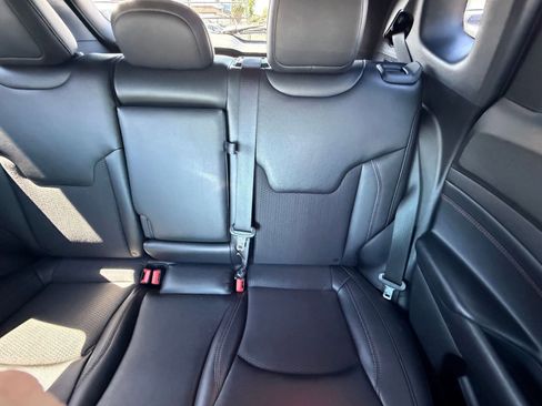 Used 2025 Jeep Compass Trailhawk AWD/4WD image 36