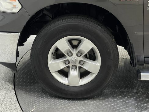 Used 2020 RAM 1500 Classic SLT w/ Luxury Group RWD image 34