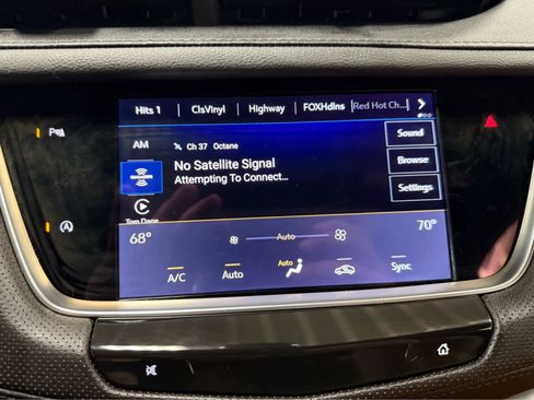 Used 2024 Cadillac XT5 Premium Luxury w/ LPO, Floor Liner Package AWD/4WD image 16